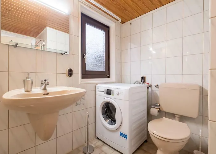 펜션 Haus Innerdorf Gemuetliches Im Taunus Pohl (Rhineland-Palatinate)